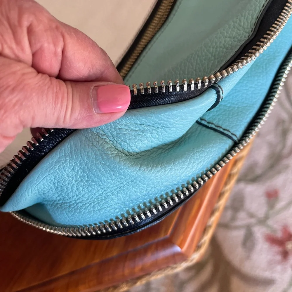 orYany Shoulder/Crossbody‎ Bag - Picture 16 of 16